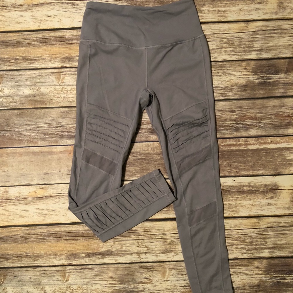 Victoria Sport Knockout Tight